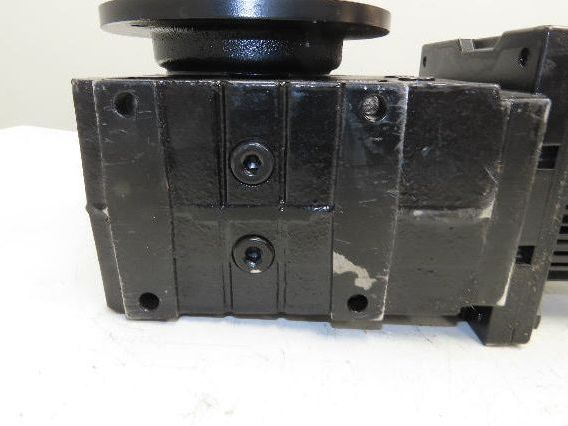 Lenze MCA 14L41-RS0B0 Servo Gear Motor 597 RPM 3.1Hp 390V 3PH LH 6.8:1 GKS05-3A