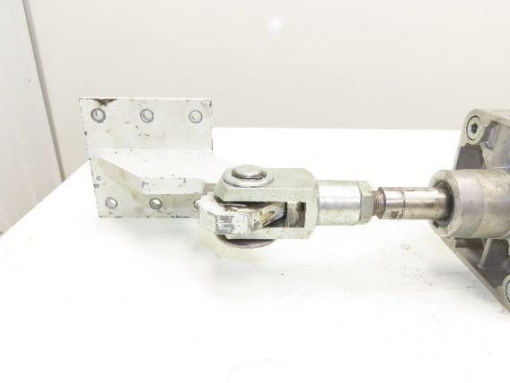 Festo DNU-100-390-PPV-A Pneumatic Air Cylinder 100mm Bore 390mm Stroke Clevis Mt