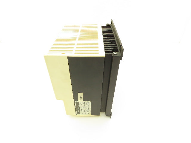 Lenze 8105 E.4G.12 8100 Inverter Drive 240VAC 7A 0-200Hz Output