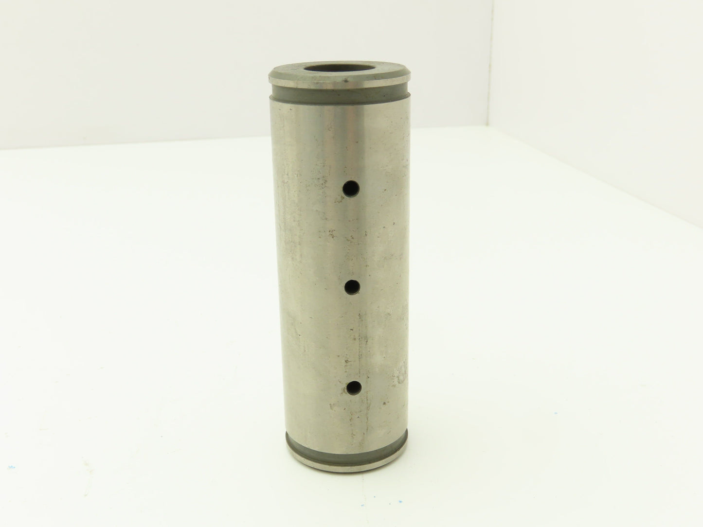 Columbus McKinnon 22576401 Pin Sheave 1-1/2" Dia 4-1/2"L
