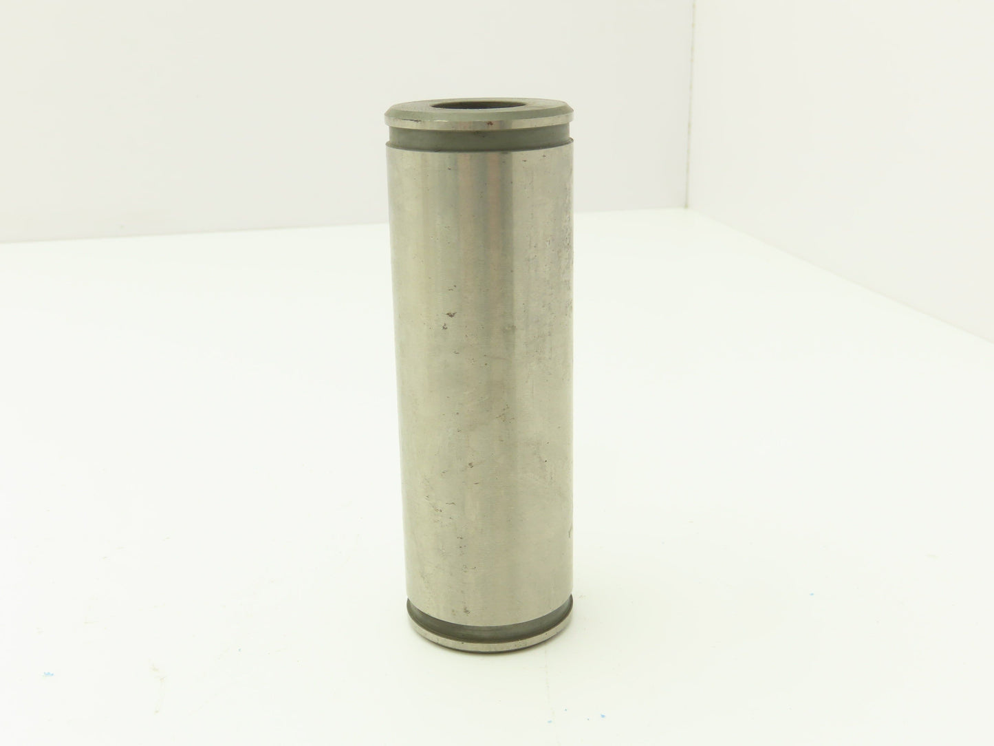 Columbus McKinnon 22576401 Pin Sheave 1-1/2" Dia 4-1/2"L