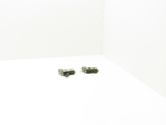Fabco Air 18HL-4 Manual Pneumatic Control Valve 5/2 Type 1/8" NPT Spool Lot of 2