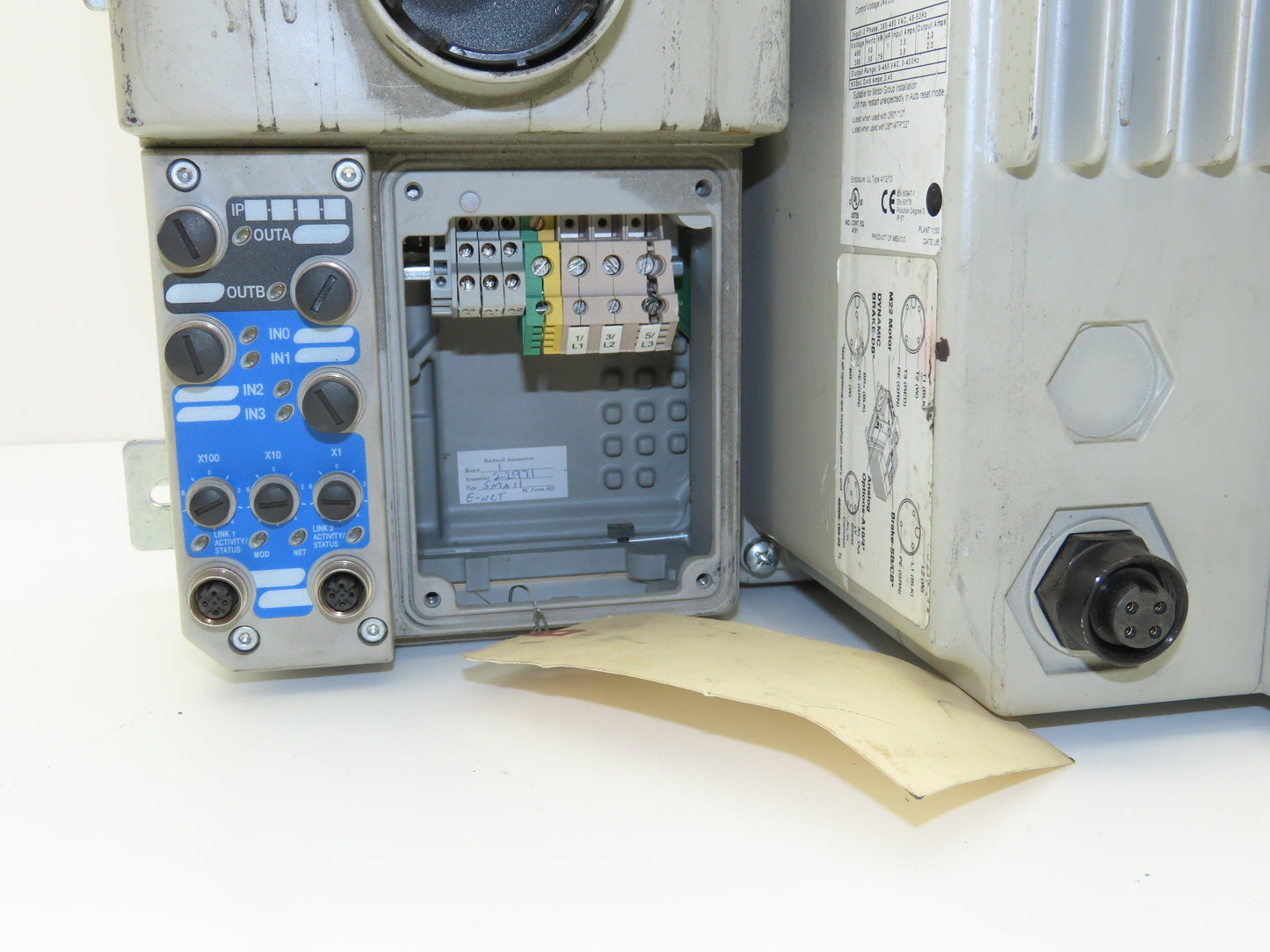 Allen Bradley 284E-FVD2P3Z-10-CR-3-EMI ArmorStart AC Drive 480V 1Hp VFD EtherNet