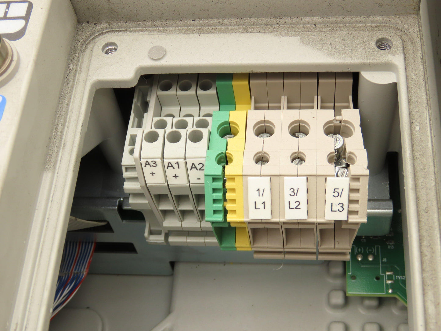 Allen Bradley 284E-FVD2P3Z-10-CR-3-EMI ArmorStart AC Drive 480V 1Hp VFD EtherNet