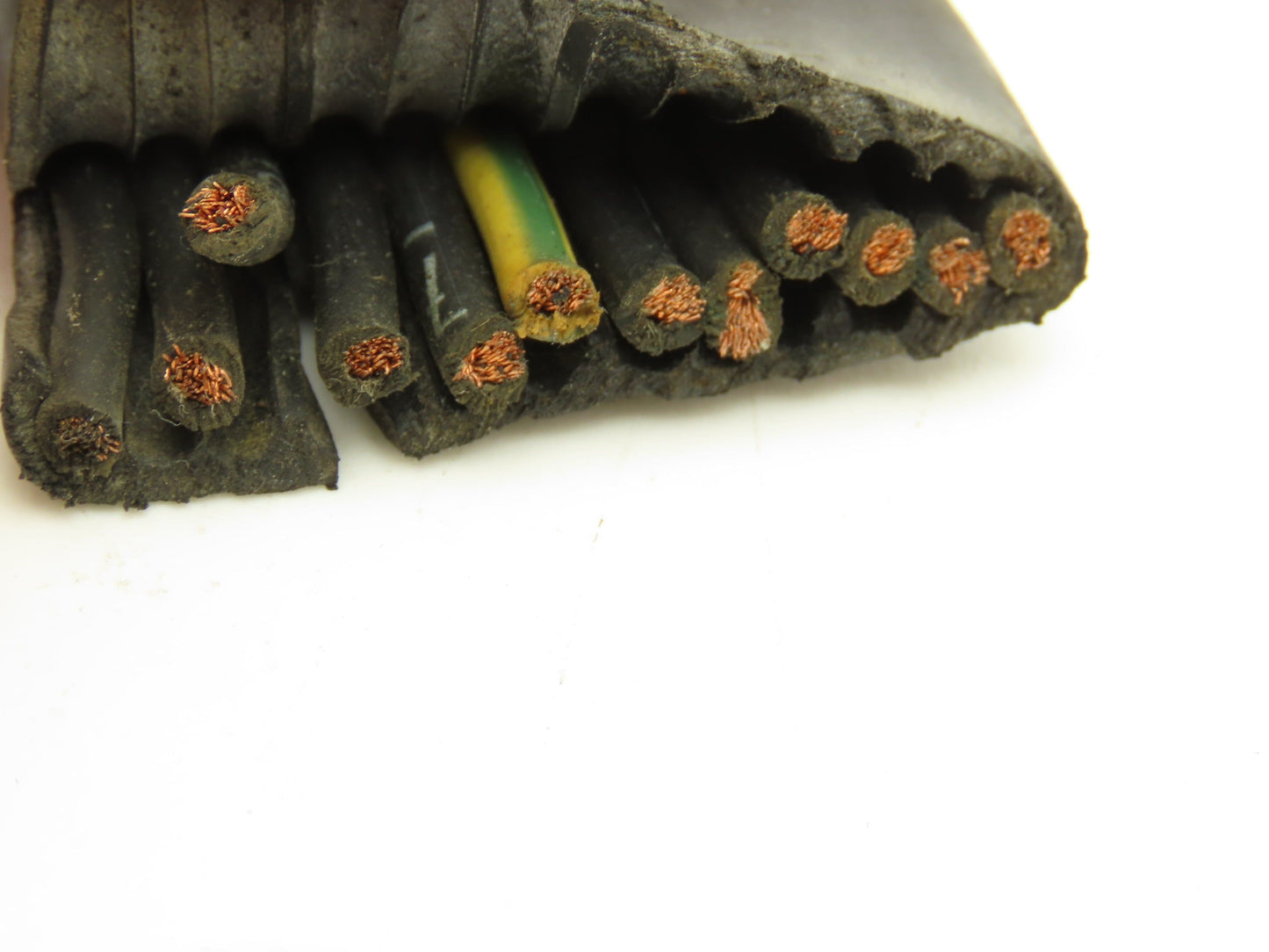 TKD-Kabel ZL68186 Flexible Flat Electrical Cable 18' 9" 12x1.5