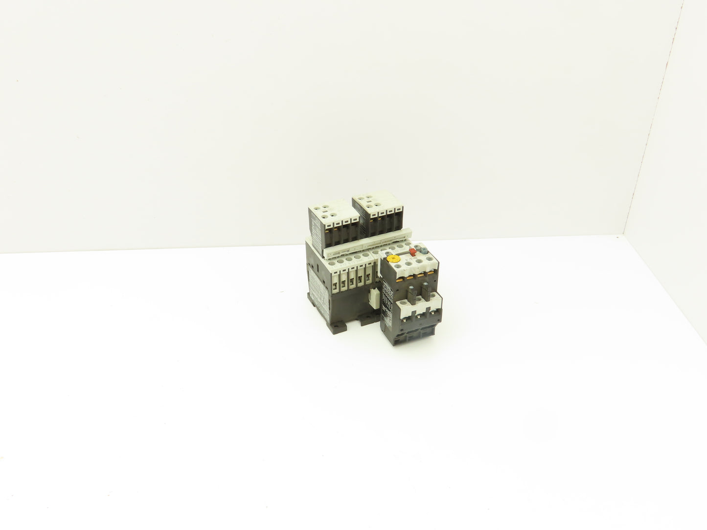 Eaton ZB12-4 Motor Starter Relay Contactor Accessory Set 10HP 7.5A 600VAC
