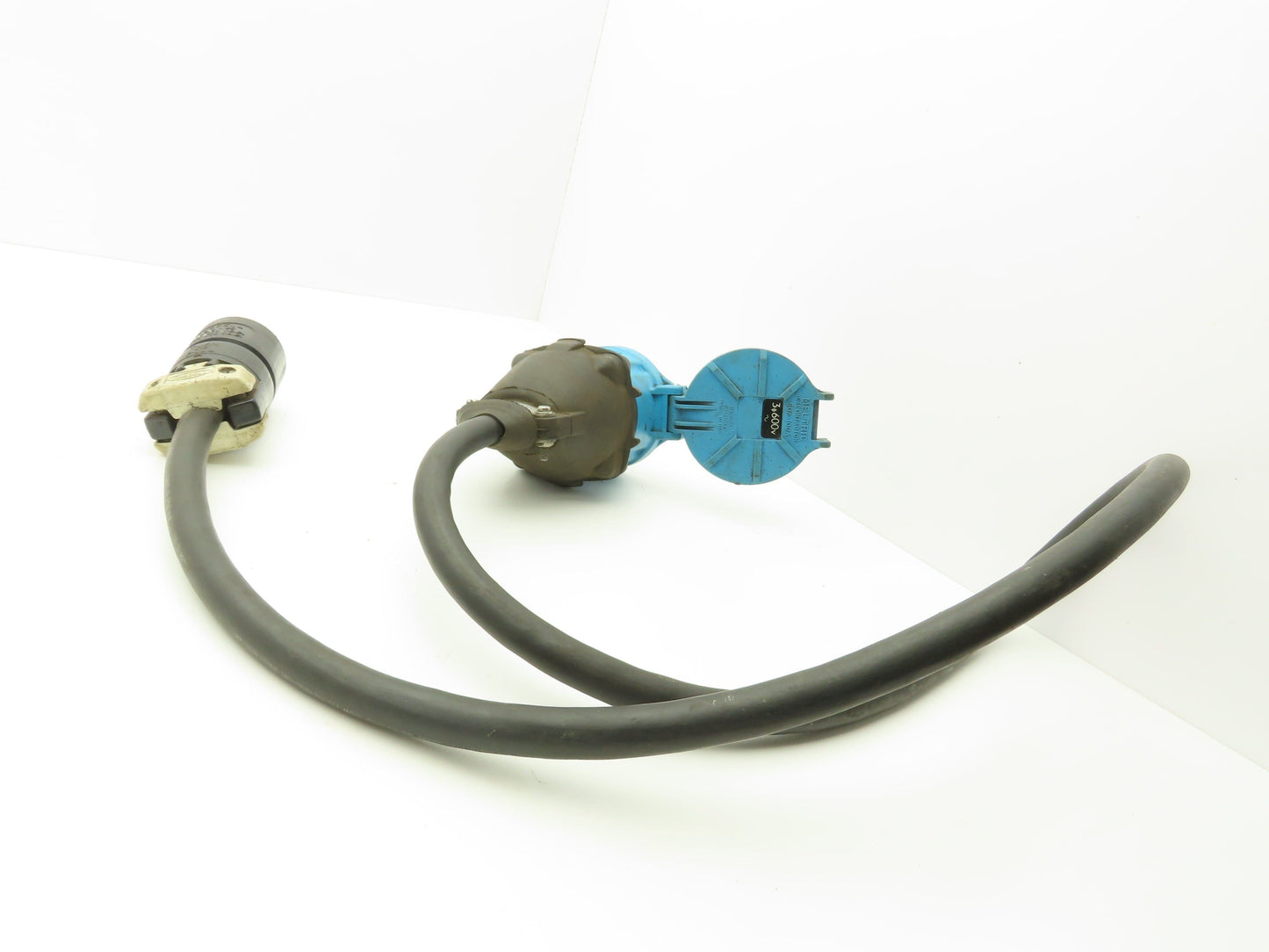 Male Hubbell 21415B Female Meltric DS,60A 30A 600VAC 10AWG 4-wire Connector Cord