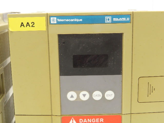 ATV18U29N4 Altivar 16 VFD 3PH In 3PH 3.7A Out 2HP 380/460VAC 0.5-320Hz Lot of 2