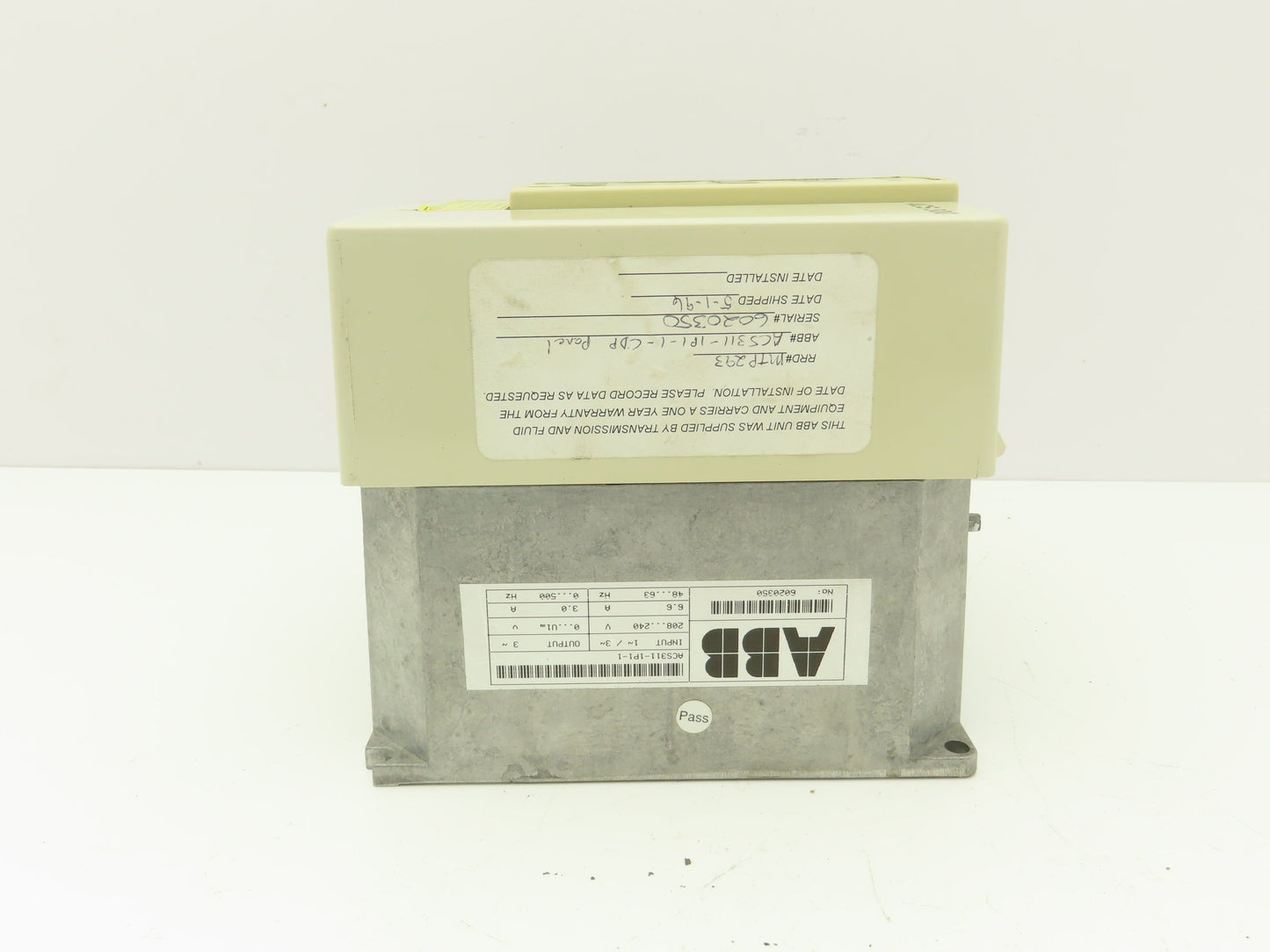 ABB ACS300 ACS311-1P1-1 Inverter Drive 1PH Input 3PH Output 3.0A 0-500Hz