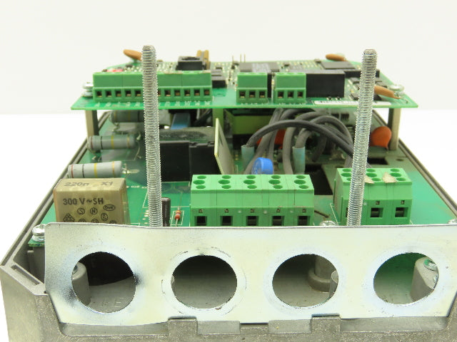 ABB ACS300 ACS311-1P6-3 Inverter Drive 480VAC 3PH 2.5A 0-500Hz