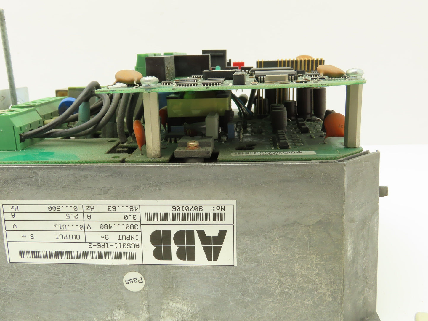 ABB ACS300 ACS311-1P6-3 Inverter Drive 480VAC 3PH 2.5A 0-500Hz