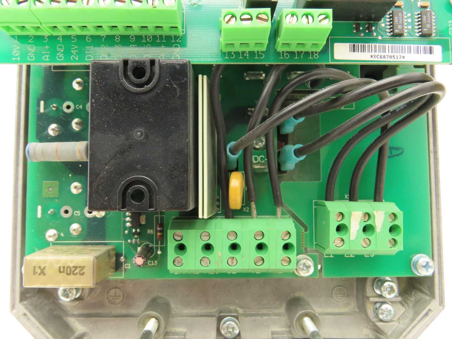 ABB ACS300 ACS311-4P9-3 Inverter Drive 480VAC 3PH 7.5A 0-500Hz BROKEN COVER