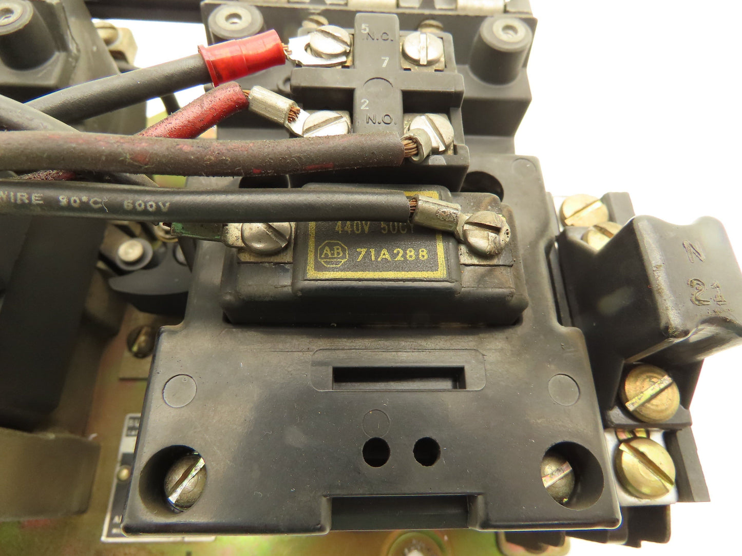Allen Bradley 705-B0D46 NEMA Size 1 Reversing Motor Starter 3Ph 10HP 480V Coil