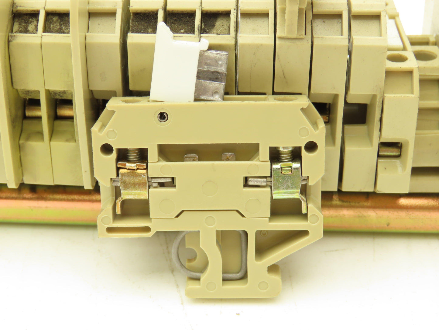Weidmuller SAK 4mm² 36A Terminal Fuse DIN Rail 40" Lot of 136