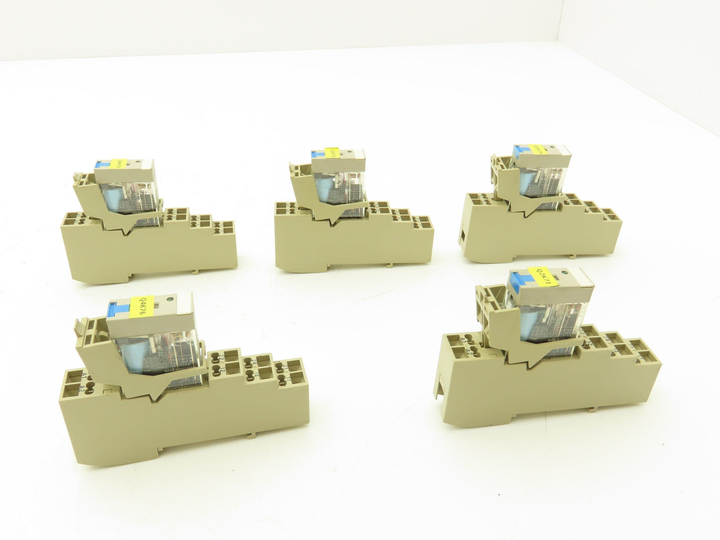 Omron G2R-2-SND1 Relay With Base 250VAC 30VDC 5A Lot of 5