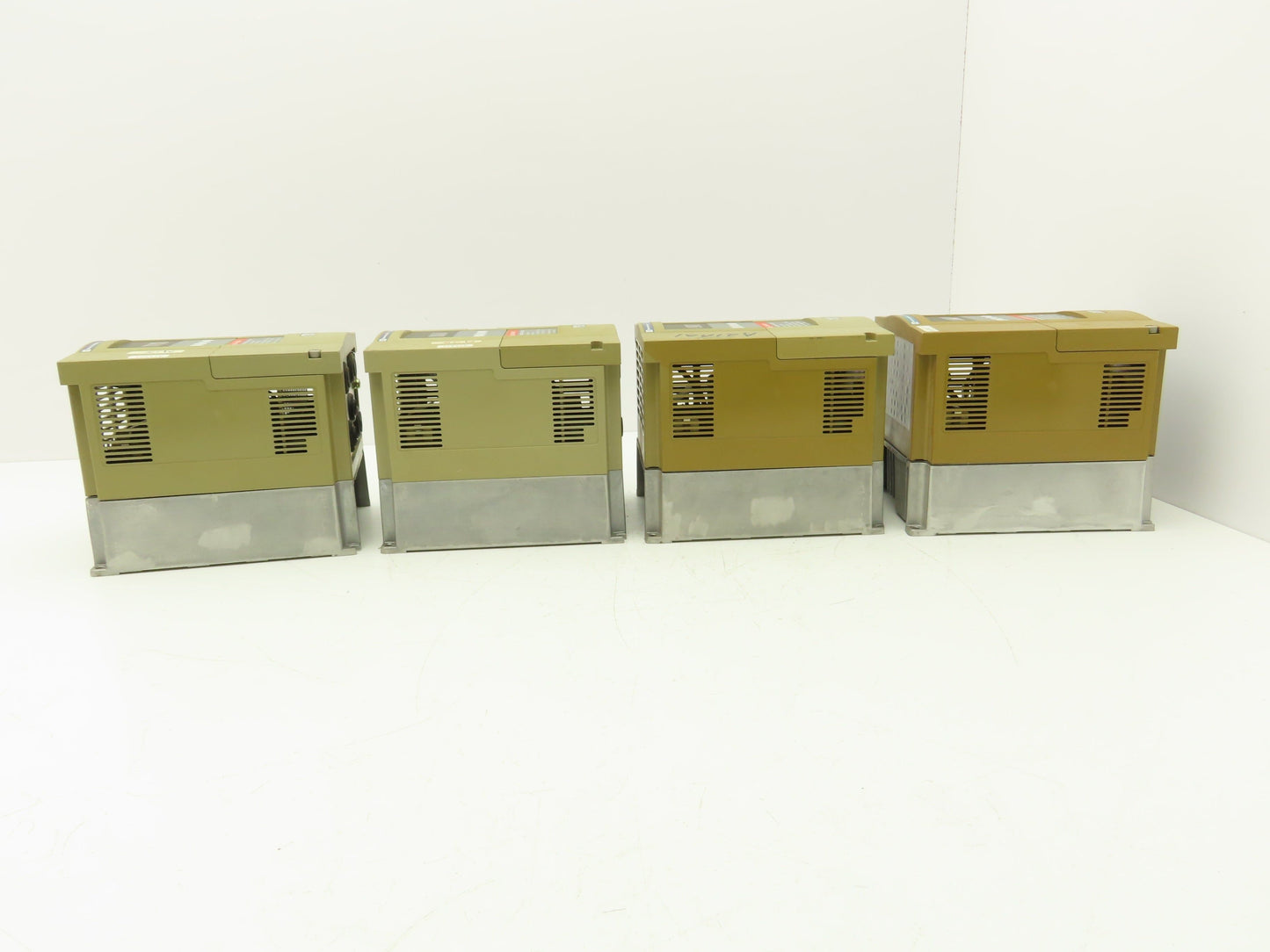 Square D Telemecanique ATV18U18N4 Variable AC Drive VFD 1Hp 460V 3PH Lot of 4