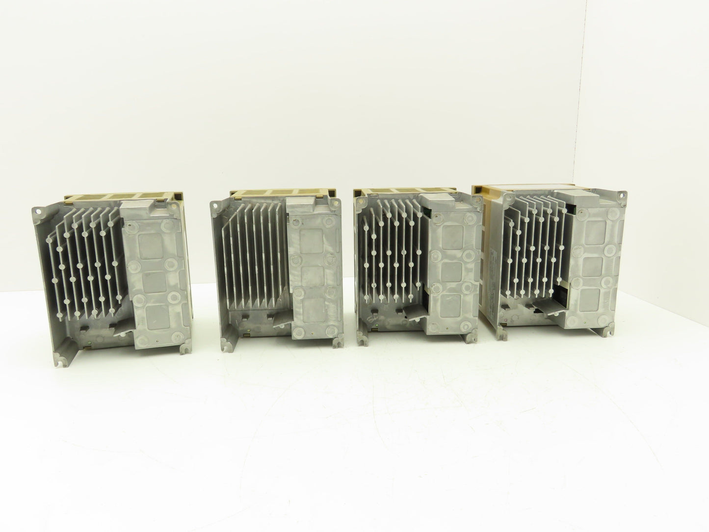 Square D Telemecanique ATV18U18N4 Variable AC Drive VFD 1Hp 460V 3PH Lot of 4
