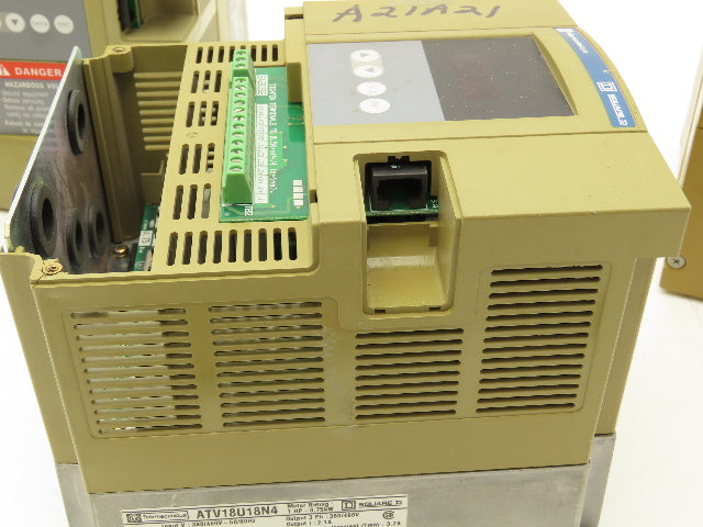 Square D Telemecanique ATV18U18N4 Variable AC Drive VFD 1Hp 460V 3PH Lot of 4