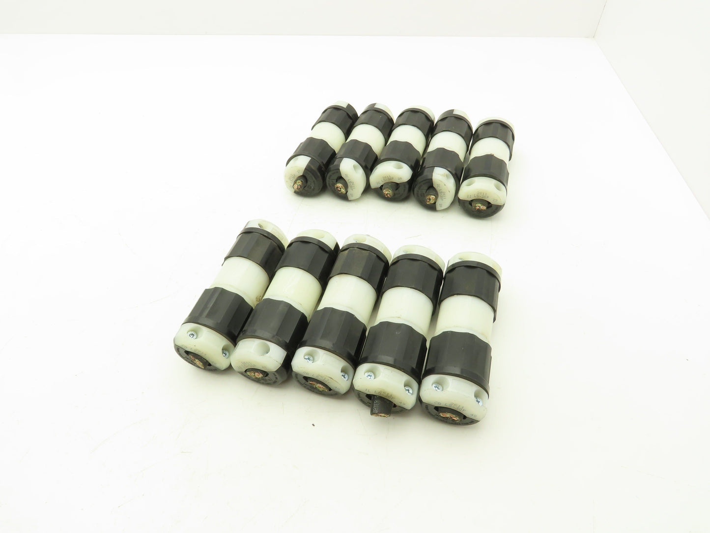 Leviton 2611 L5-30P 2613 L5-30R Male-Female Pair Twist Lock 30A 125V Lot of 10