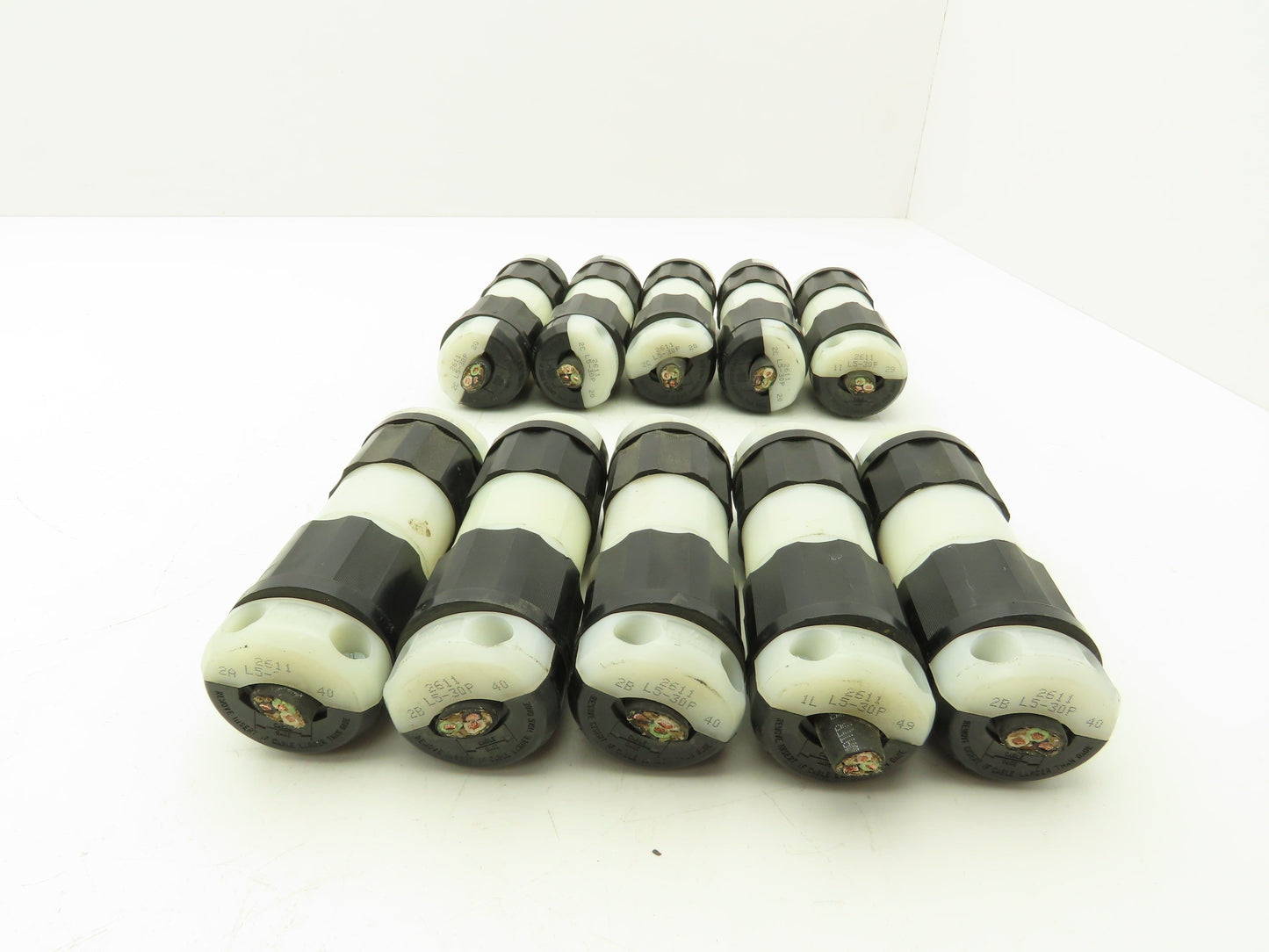 Leviton 2611 L5-30P 2613 L5-30R Male-Female Pair Twist Lock 30A 125V Lot of 10