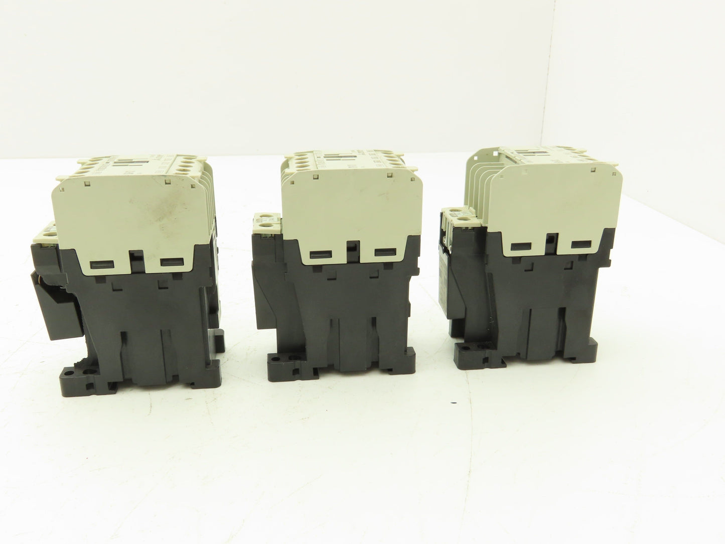 Mitsubishi SD-T12 SA Contactor 7.5HP 13A UT-SA21 Surge Suppressor 24V Lot of 3