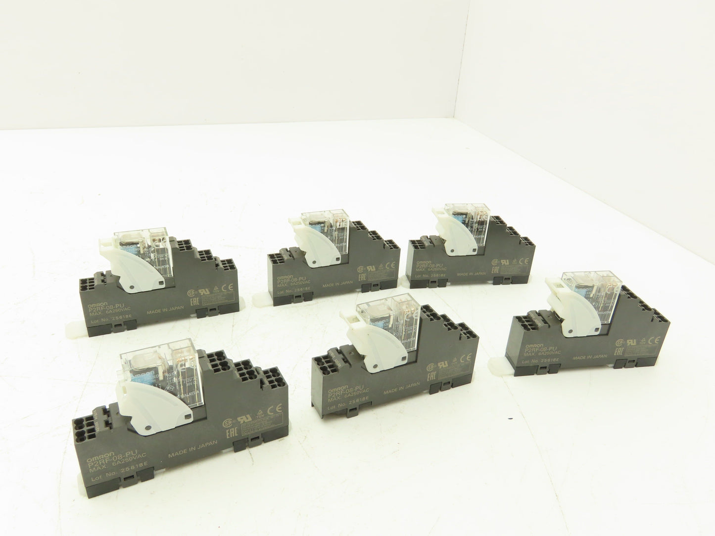 Omron G2R-2-SND P2RF-08-PU Relay 24VDC Coil 5A Base 250V 6A Lot of 6
