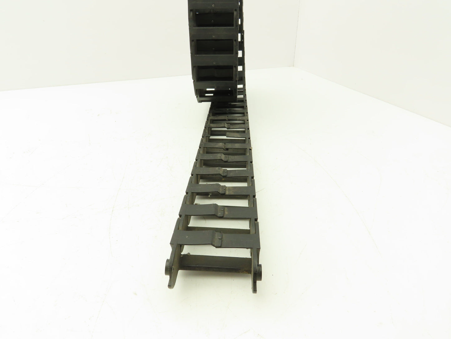 Igus Energy Chain Cable Carrier 25mm x 62mm 77" Length
