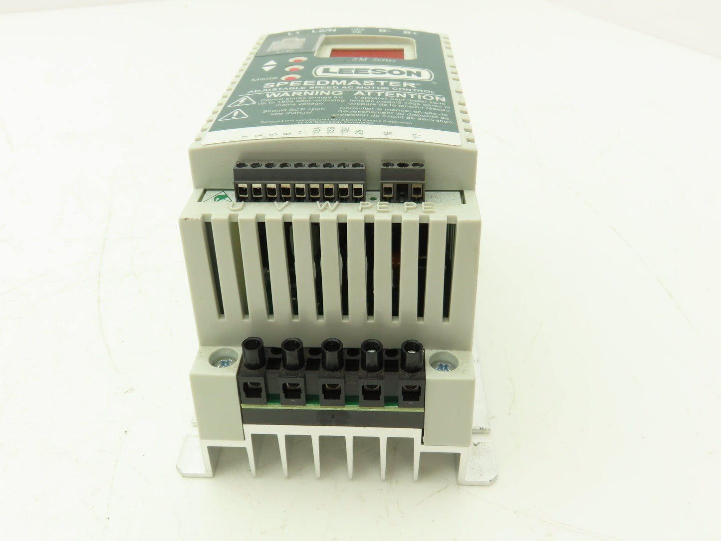 Leeson 174270.00 VFD Drive Input 1PH Output 3PH 4.2A 0-240Hz 1HP