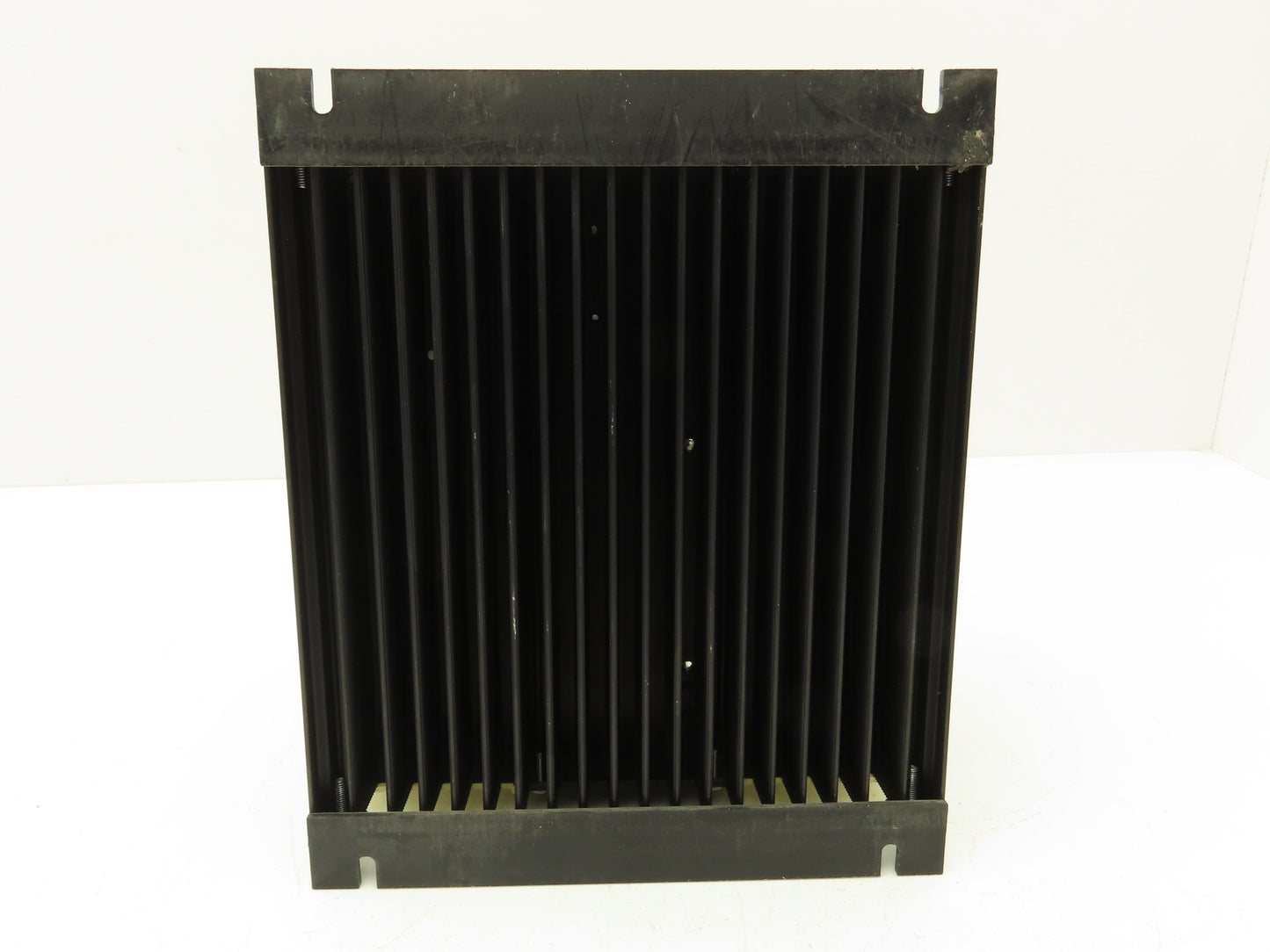 Lenze 8105 E.4G.12 8100 Inverter Drive 240VAC 7A 0-200Hz Output
