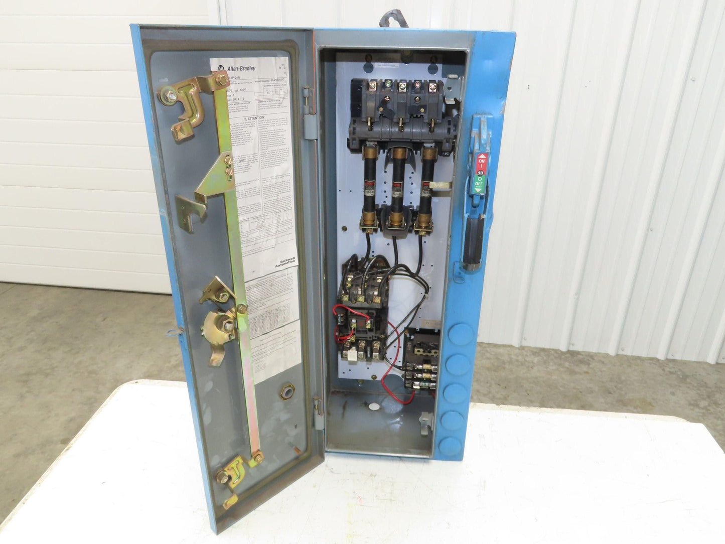 Allen Bradley Size 1 Fusible Combination Motor Starter 10Hp 600V 3PH