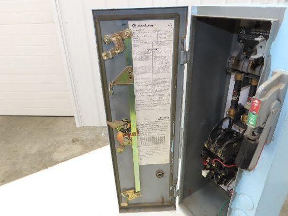 Allen Bradley Size 1 Fusible Combination Motor Starter 10Hp 600V 3PH