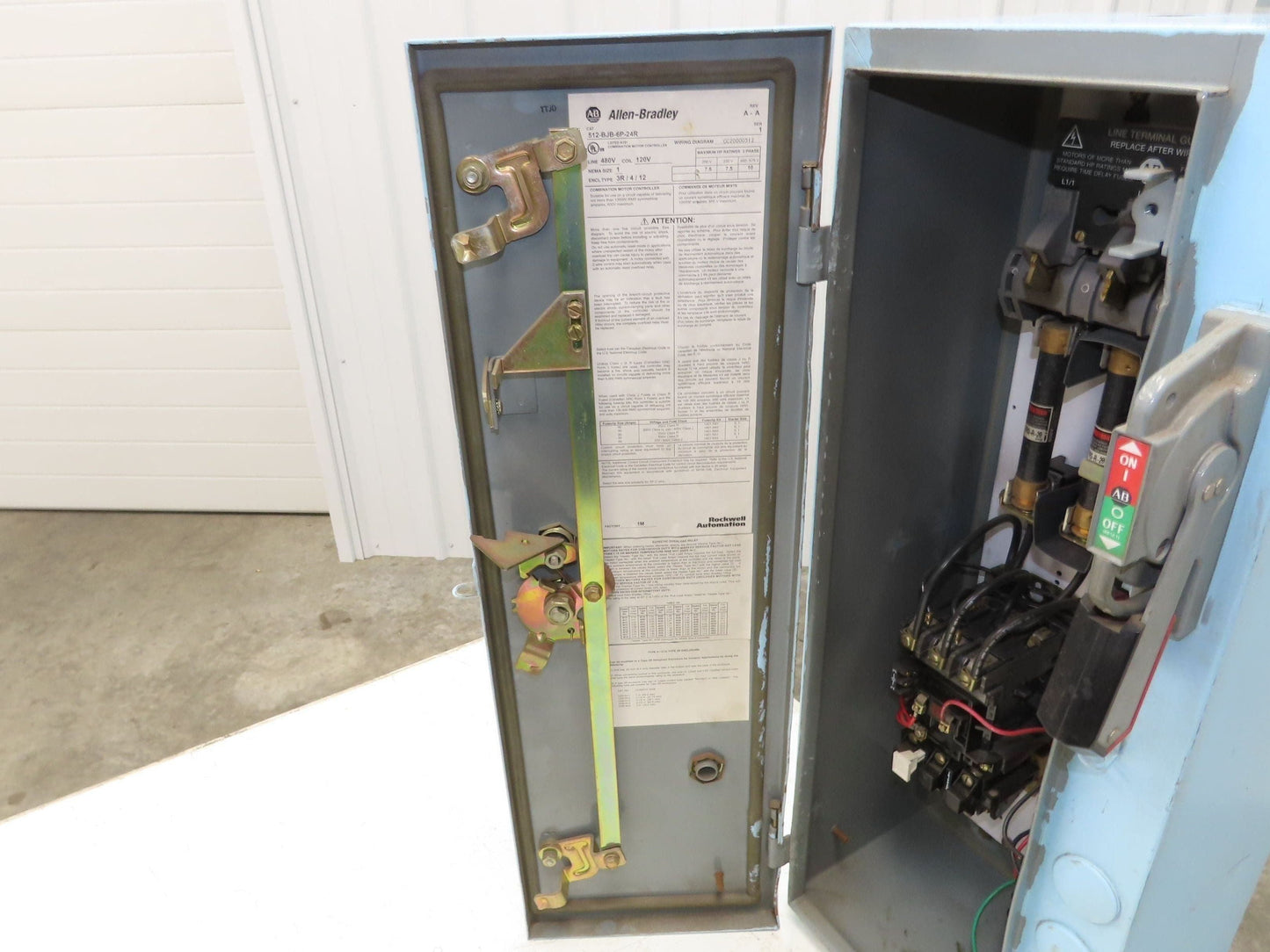 Allen Bradley Size 1 Fusible Combination Motor Starter 10Hp 600V 3PH