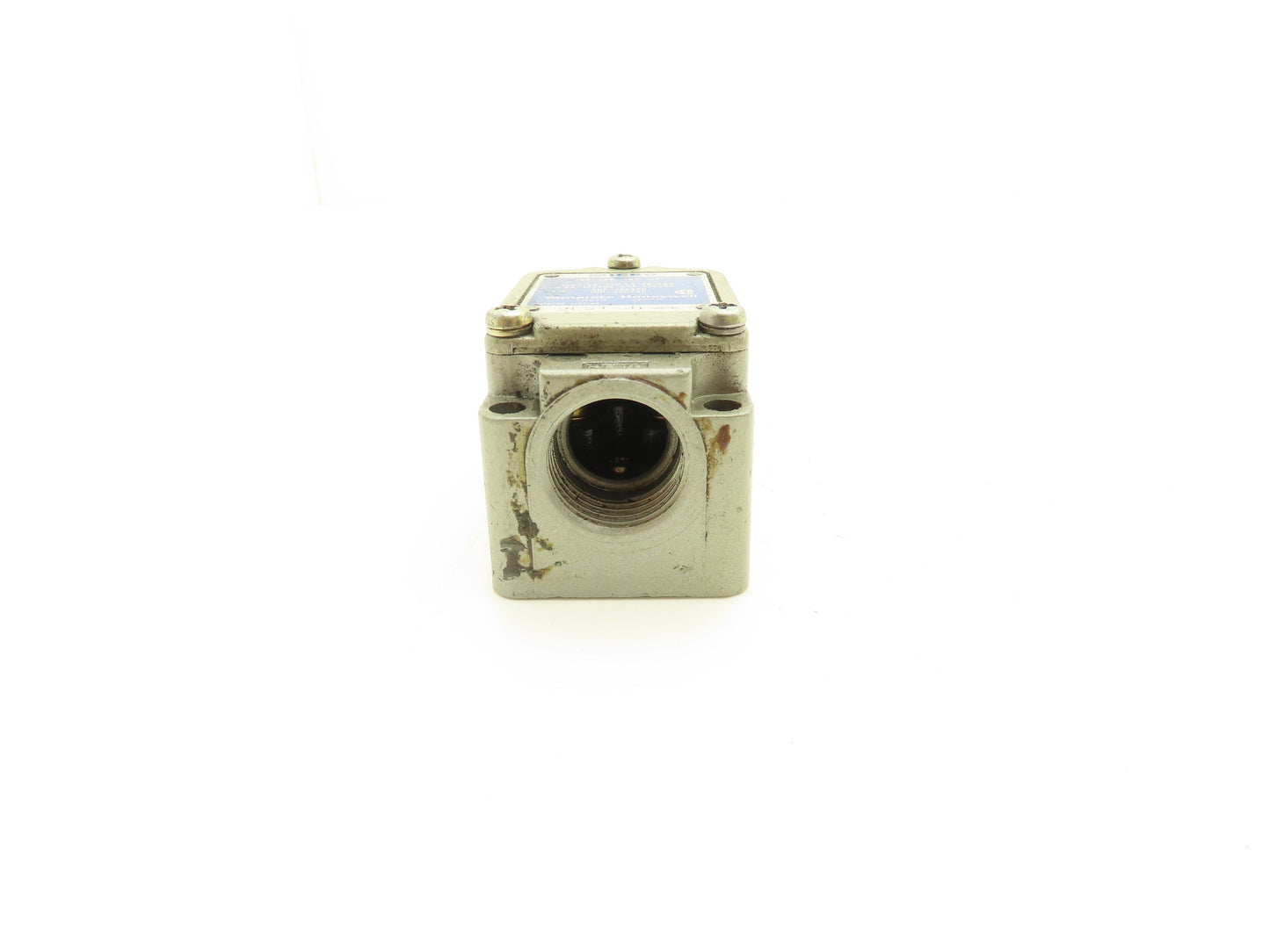 Yamatake Honeywell 2LS1-J Micro Limit Switch Plunger Type 10A 480V