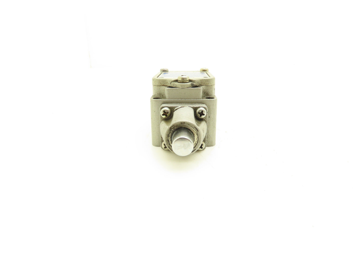 Yamatake Honeywell 2LS1-J Micro Limit Switch Plunger Type 10A 480V