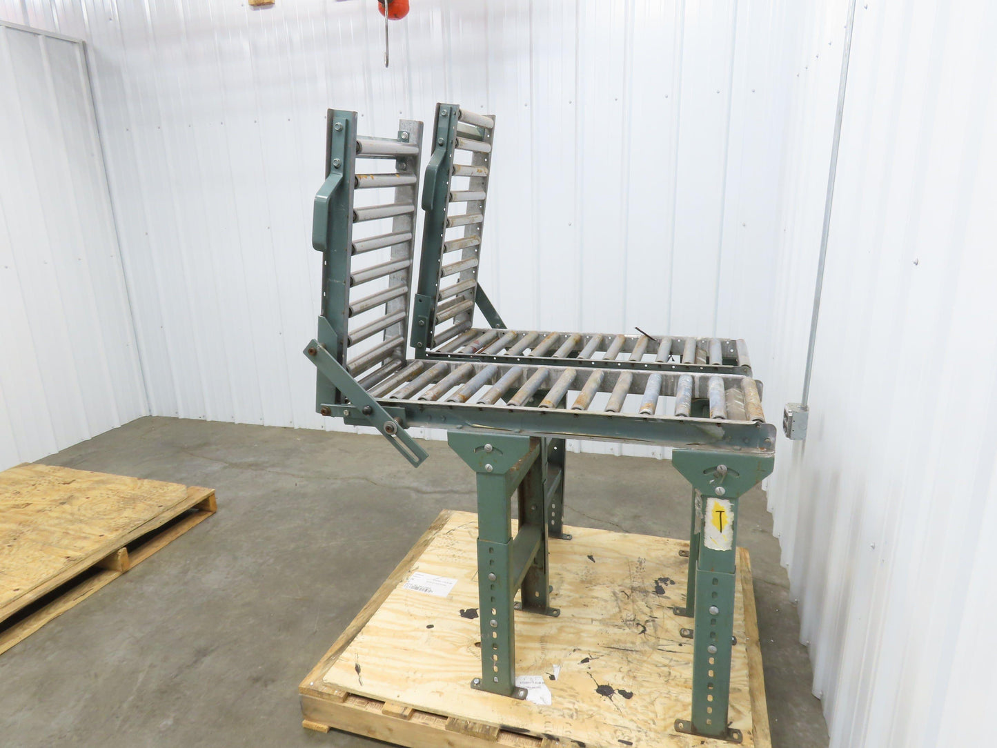 Hytrol 15"x 1-3/8" Gravity Roller Conveyor 53" Walk-Thru Gate Set 11' 5"L