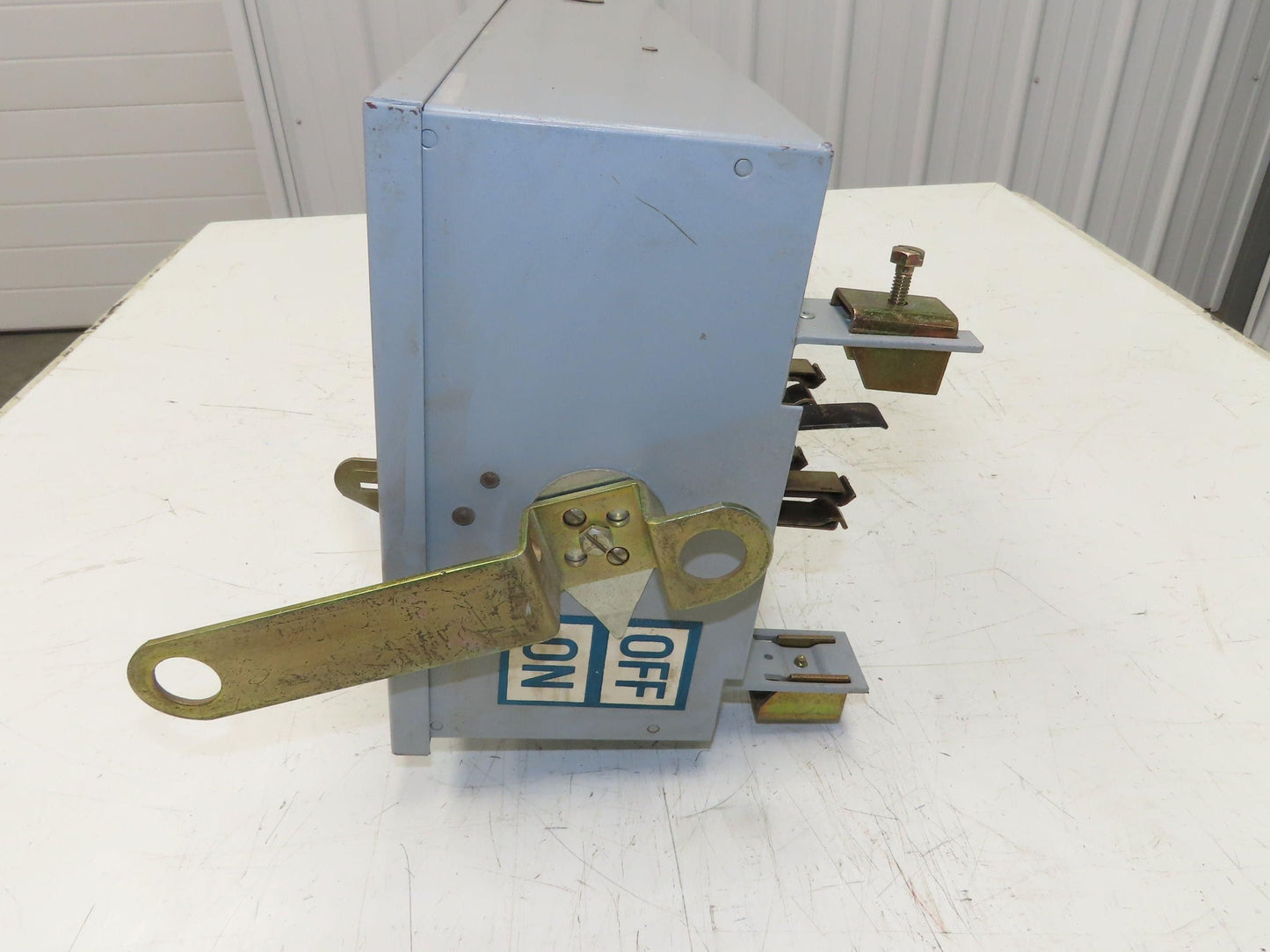 Westinghouse Fusible Busway Disconnect Switch Bus Plug 30A 600VAC 3PH 3W