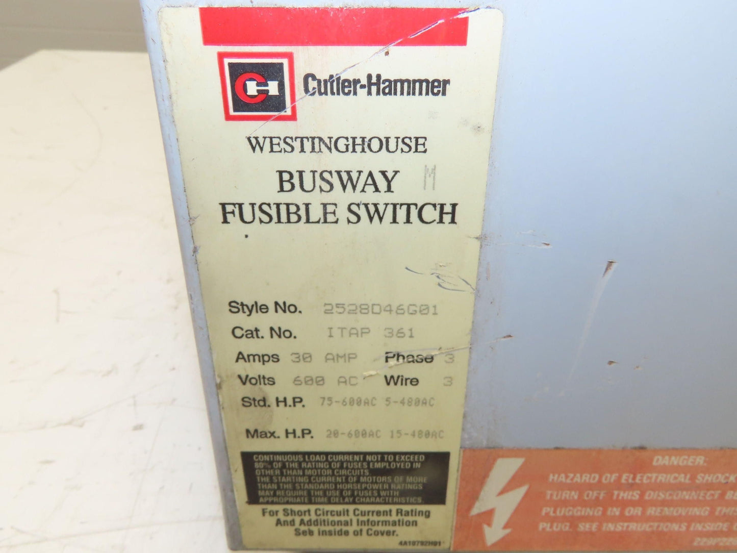 Cutler Hammer Fusible Busway Disconnect Switch Bus Plug 30A 600VAC 3PH 3W