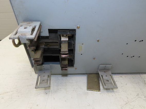 Cutler Hammer Fusible Busway Disconnect Switch Bus Plug 30A 600VAC 3PH 3W