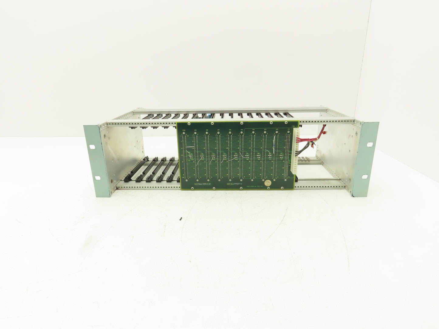 PressTech 7607-8310 | 7604-0260 Chassis 10 Way Backplane CPU Circuit Boards