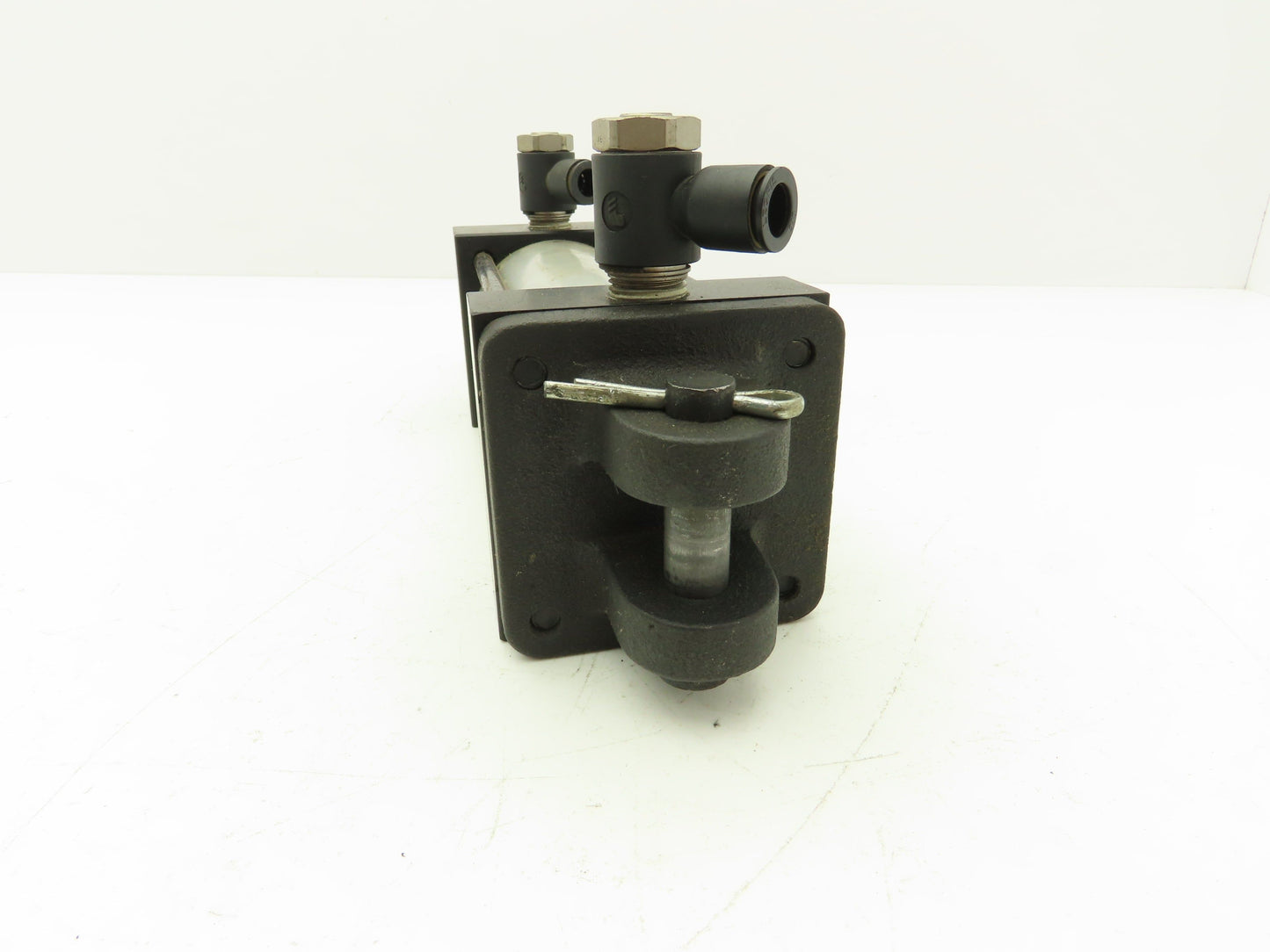 TRD Bimba 58496 Pneumatic Air Cylinder 2.5" Bore 4" Stroke Clevis Mount