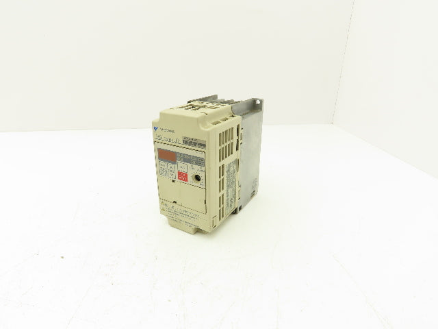 Yaskawa CIMR-J7AA20P7 Variable Frequency AC Drive 230VAC 3PH 400Hz 5A 1.9kVA