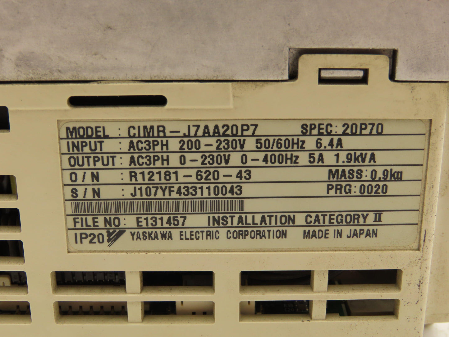 Yaskawa CIMR-J7AA20P7 Variable Frequency AC Drive 230VAC 3PH 400Hz 5A 1.9kVA