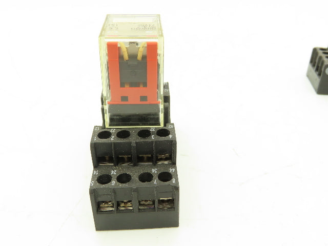 Omron MY4 21Y2Y1 Relay 24VDC Coil 250VAC/30VDC 5A | A-B 700-HN Base | Lot of 7