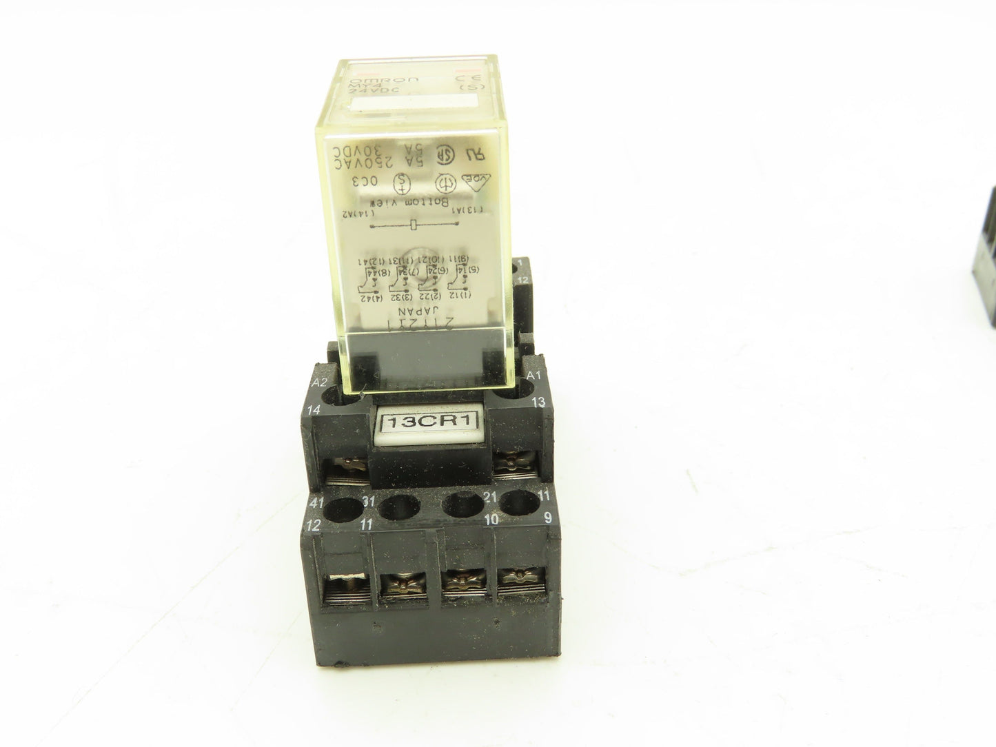 Omron MY4 21Y2Y1 Relay 24VDC Coil 250VAC/30VDC 5A | A-B 700-HN Base | Lot of 7
