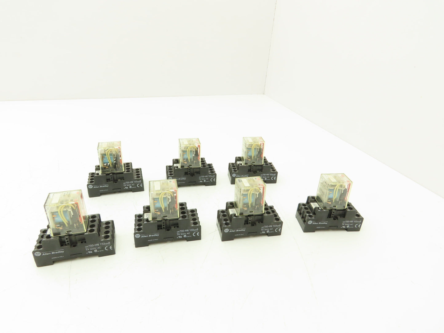 Omron MY4 21Y2Y1 Relay 24VDC Coil 250VAC/30VDC 5A | A-B 700-HN Base | Lot of 7