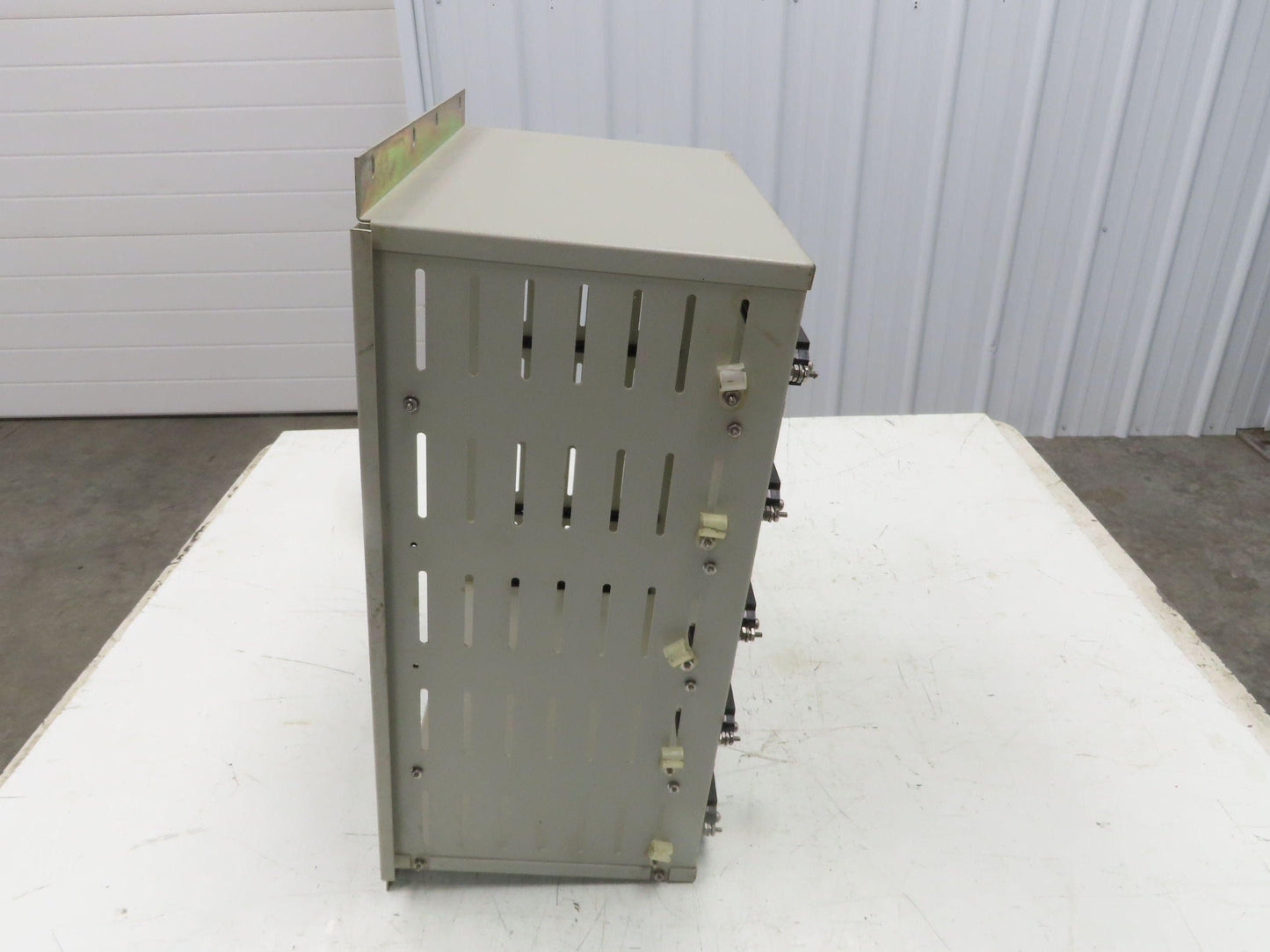 Glassman CAB-ESA-FX-01 High Voltage 5-Slot Card Rack PLC Chassis Cabinet