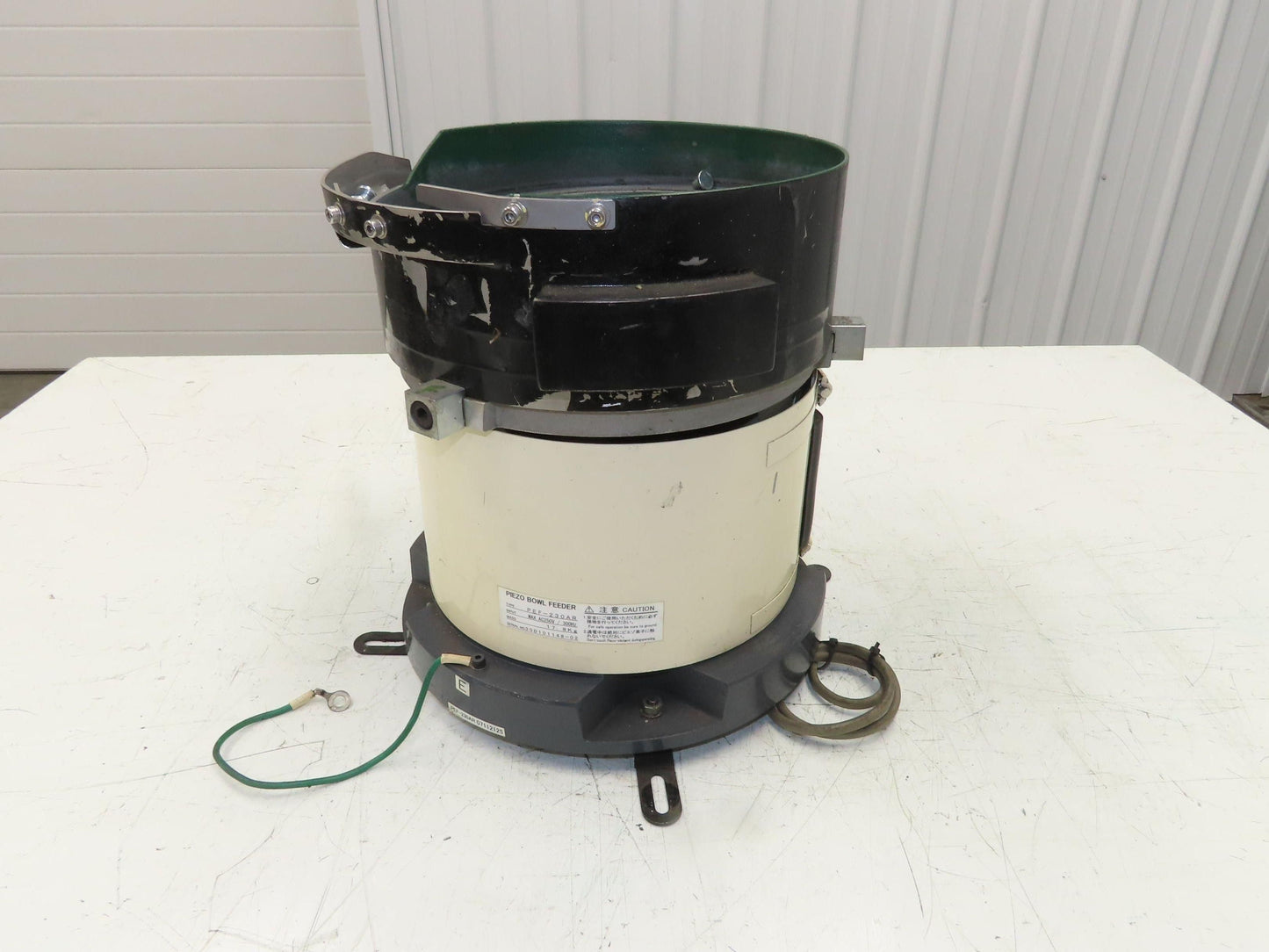 Piezo Vibratory Bowl Feeder 230mm Base Small Parts Sorter 15/32" Pin