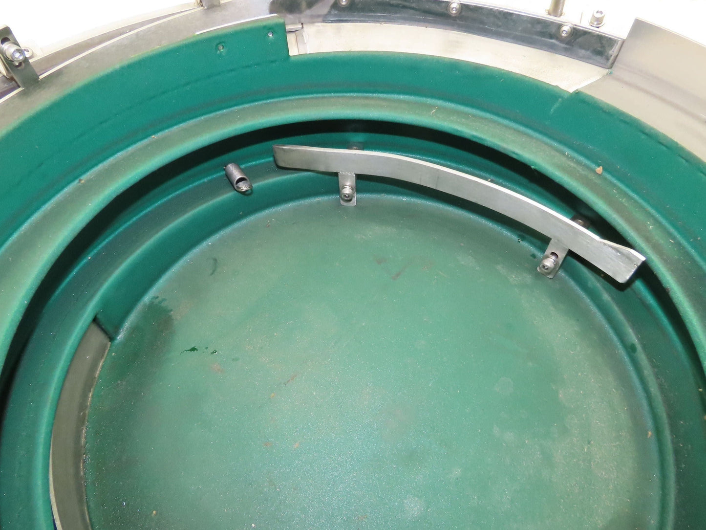 Piezo Vibratory Feeder Bowl For 390mm Base Small Parts Sorter Metal Spring
