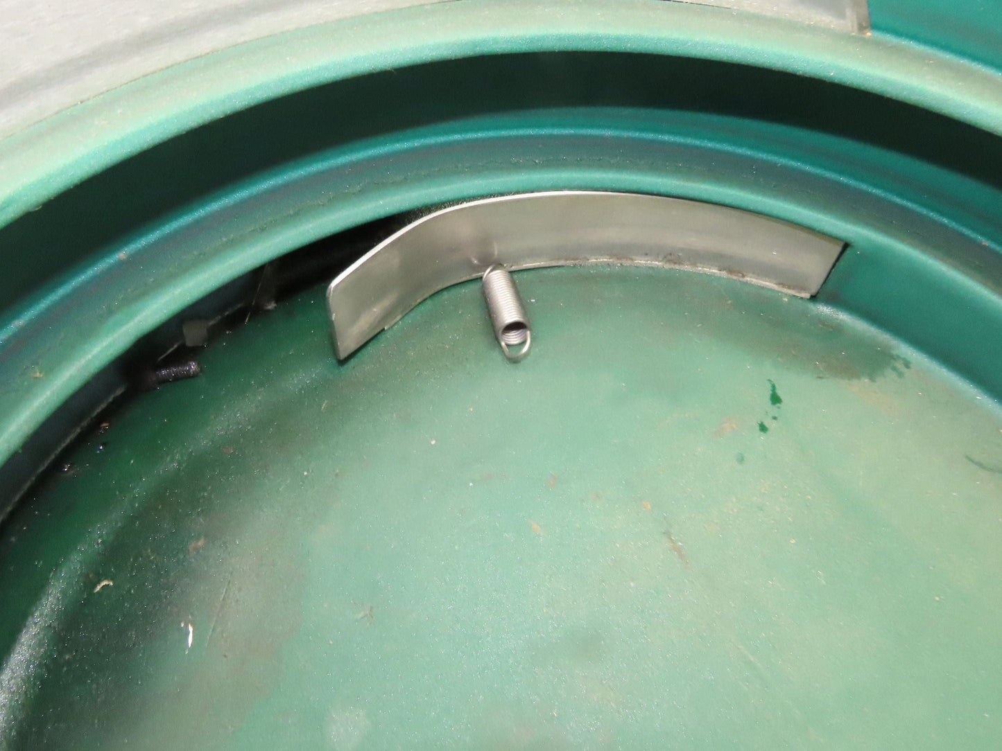 Piezo Vibratory Feeder Bowl For 390mm Base Small Parts Sorter Metal Spring
