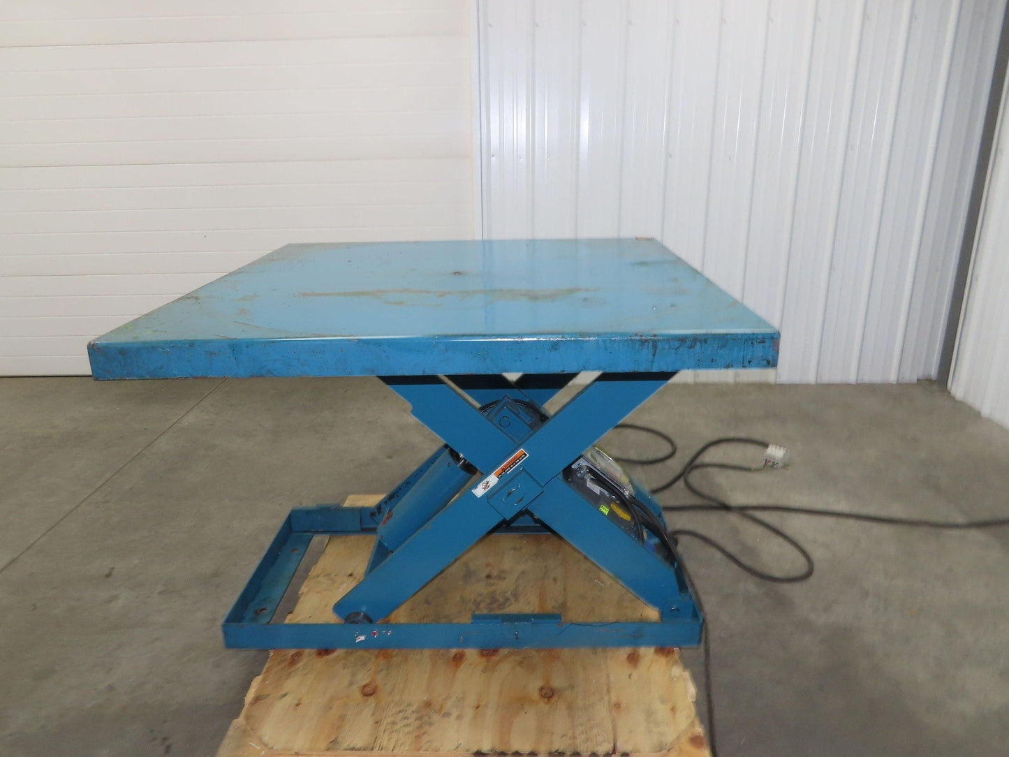 Advance Lifts P-2536-Z 2500lbs Hydraulic Scissor Lift 48x48" Top 480V 36" Travel